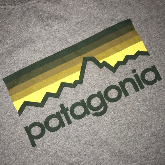 DOUBLE SIDED PATAGONIA T-SHIRT - Picture 3 of 5